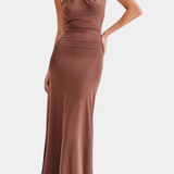 Radka | Svůdné halter maxi šaty s rafinovaným řasením