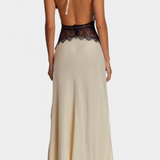 Bára | Smyslné halter maxi šaty s krajkovým pasem