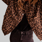 Ludmila | Martina – Stylová bunda s leopardím vzorem pro divoký šarm a nadčasovou eleganci