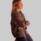 Ludmila | Martina – Stylová bunda s leopardím vzorem pro divoký šarm a nadčasovou eleganci